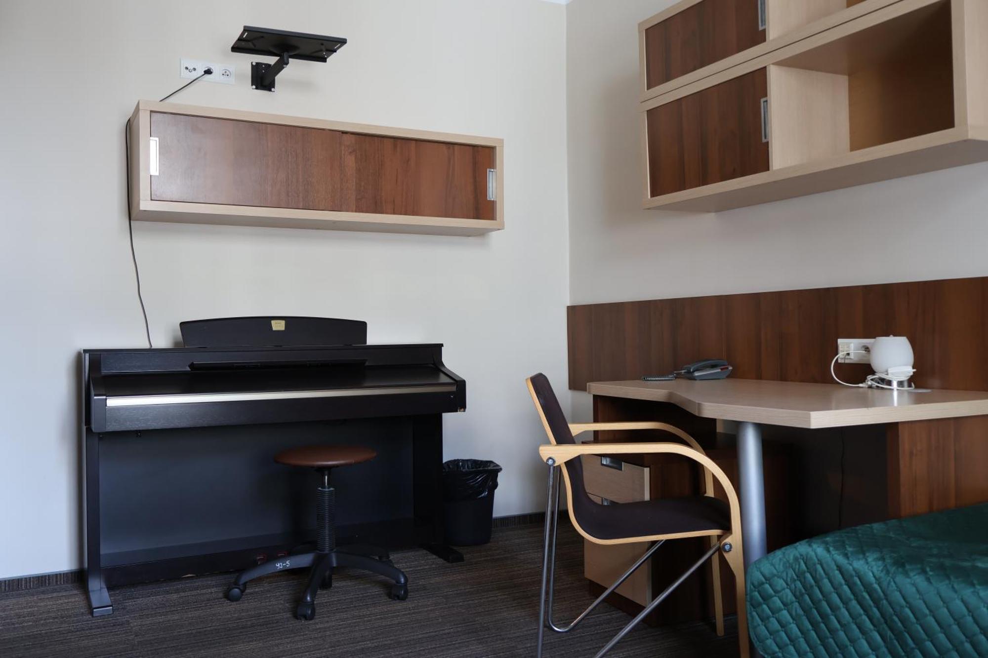 Dom Studencki Akademia Muzyczna Hostel - Krakow — Photos 1